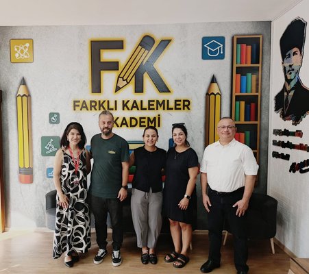 Özel Ordu Sevgi Hastanesi ile Farklı Kalemler Akademi – Ordu arasında sağlık protokolü imzalanmıştır.